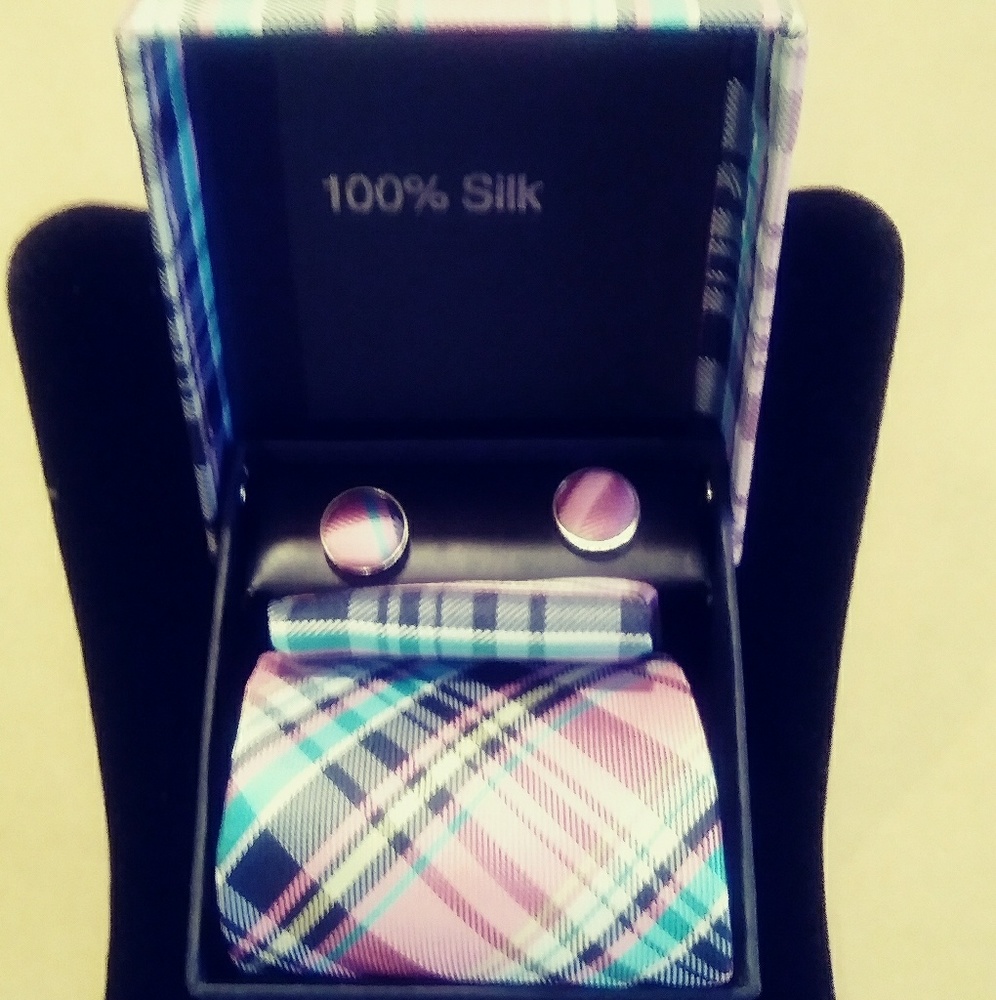 2/$20😀NEW MENS SILK TIE SET